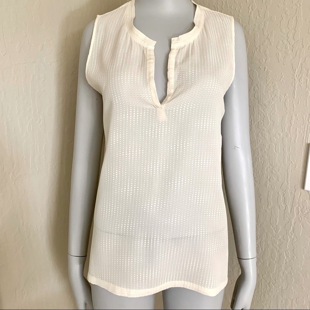 L’AGENCE 100% Silk Creme Ivory Sleeveless Blouse - Picture 9 of 14